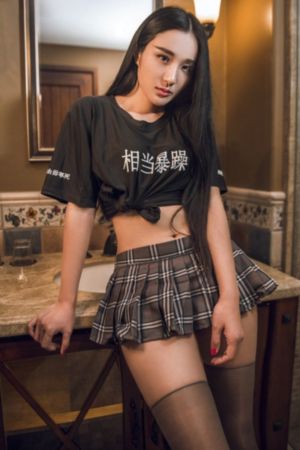 久久制服丝袜_BD英语高清视频观看