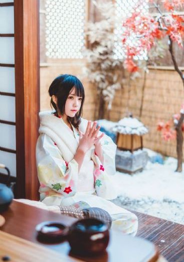 日本少妇下蹲撒尿无遮挡_720电影完整版