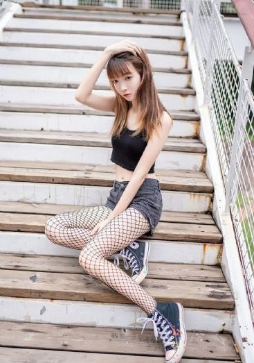 av中文免费观看_未删减完整版