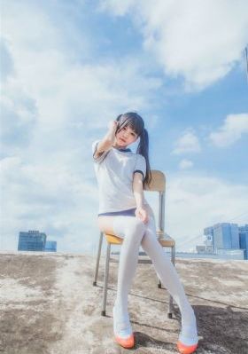 女神思瑞被扣喷水尤物_普通话在线观看